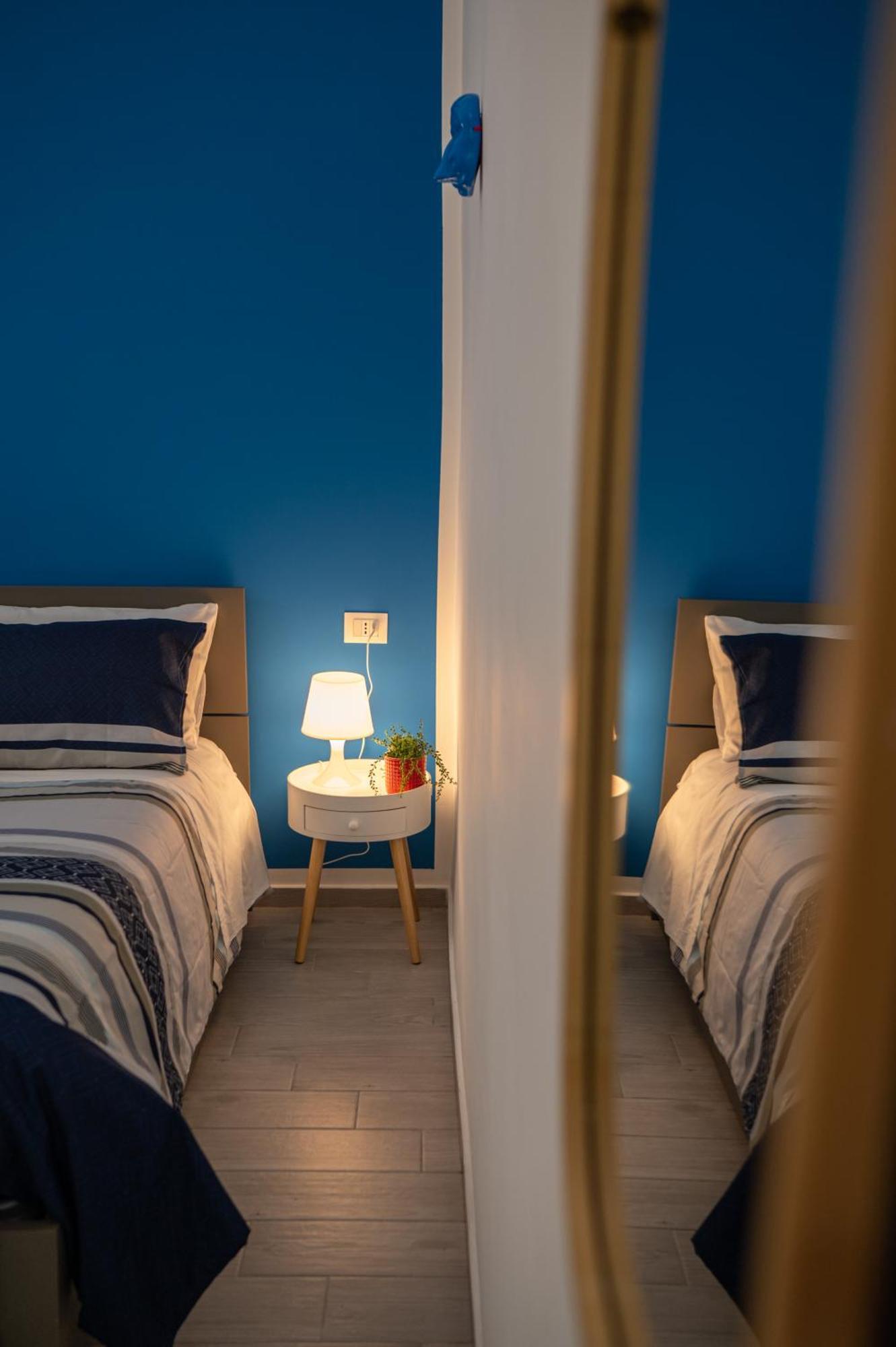 Napoli Centro Casa Vacanza ภายนอก รูปภาพ