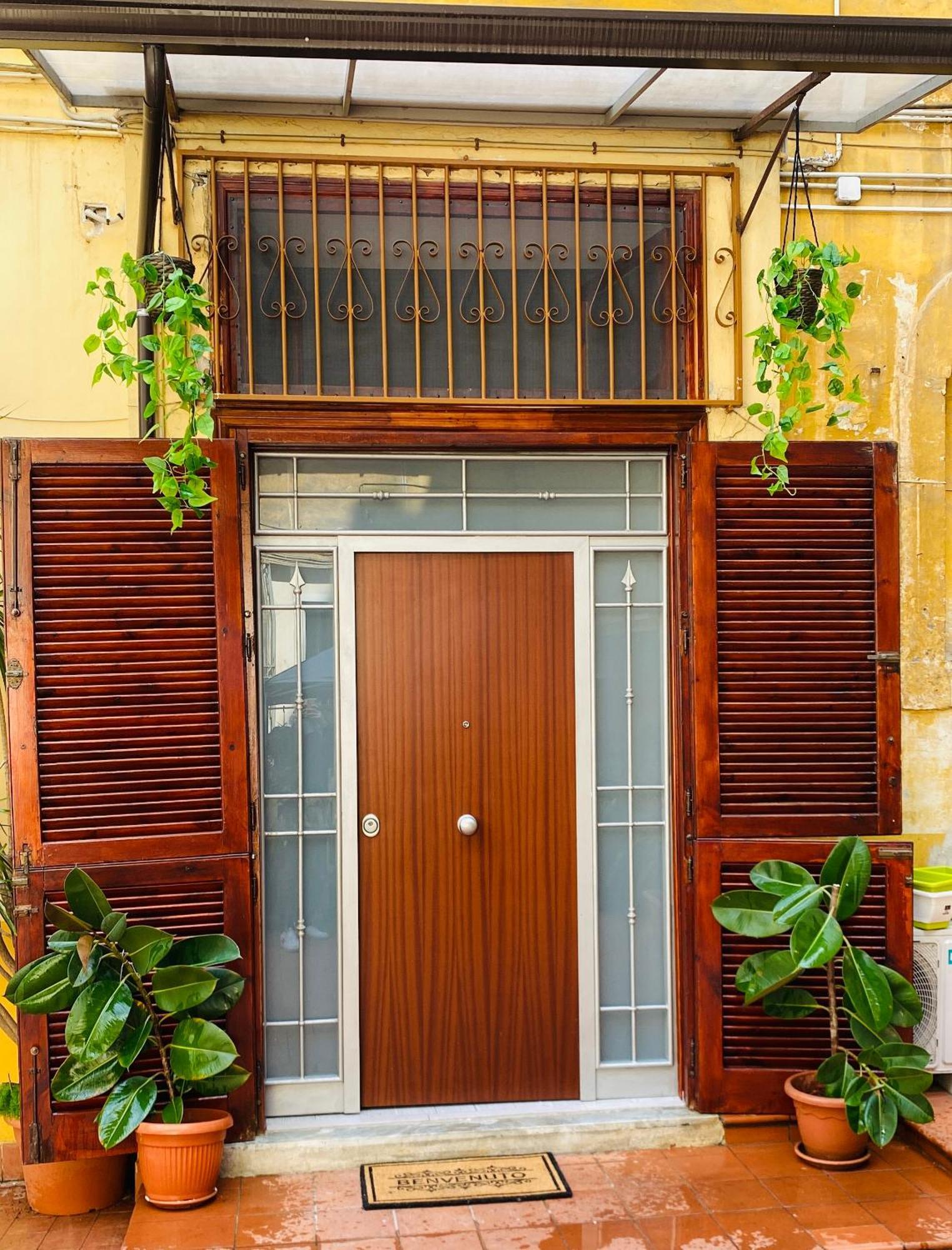 Napoli Centro Casa Vacanza ภายนอก รูปภาพ